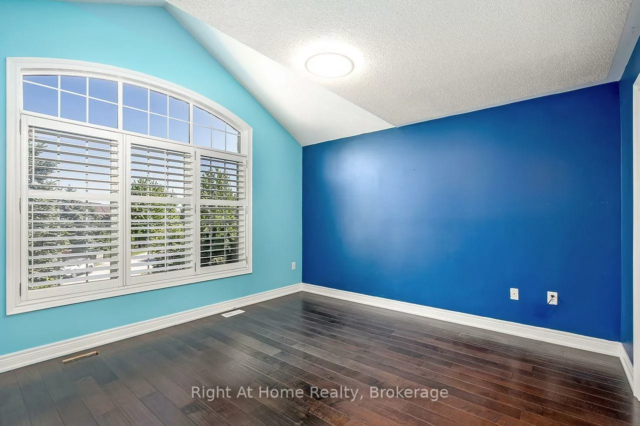 2096, Bingley, 1000 - BC Bronte Creek, Oakville
