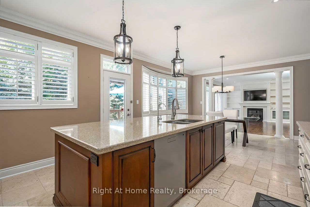 2096, Bingley, 1000 - BC Bronte Creek, Oakville