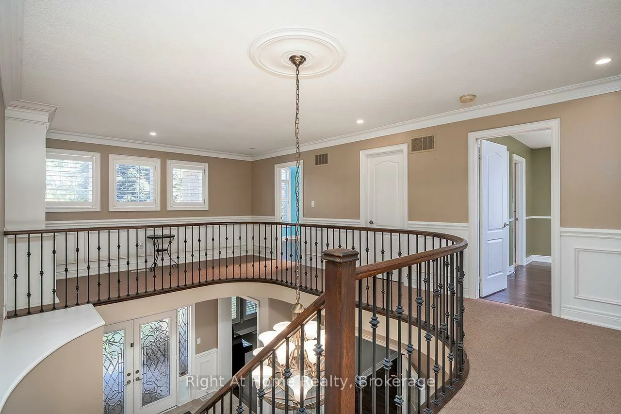 2096, Bingley, 1000 - BC Bronte Creek, Oakville
