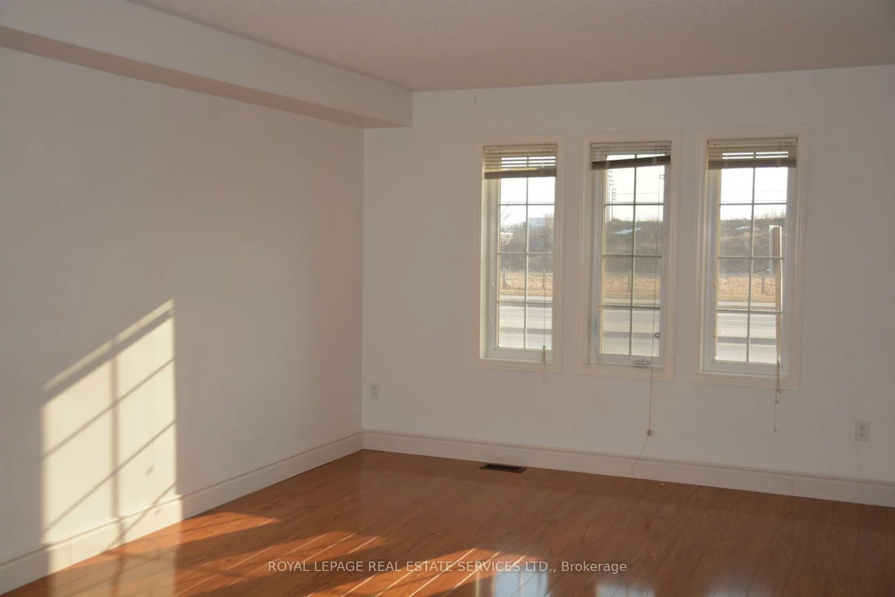 3157, Neyagawa, 1008 - GO Glenorchy, Oakville