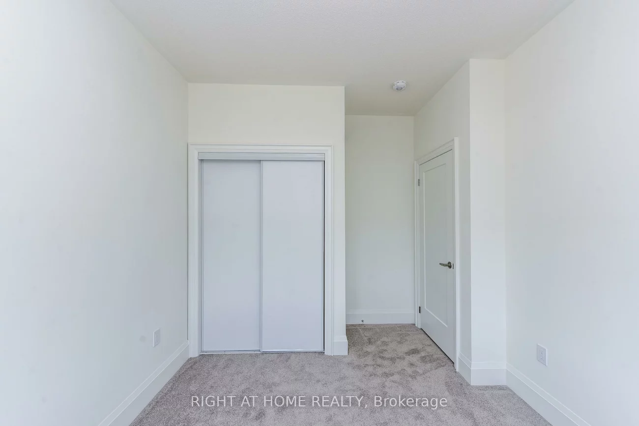 3306, umar, 1008 - GO Glenorchy, Oakville