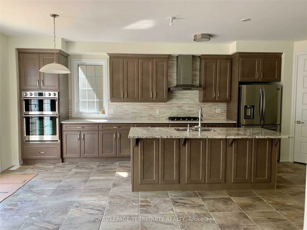 3321, Vernon Powell, 1008 - GO Glenorchy, Oakville