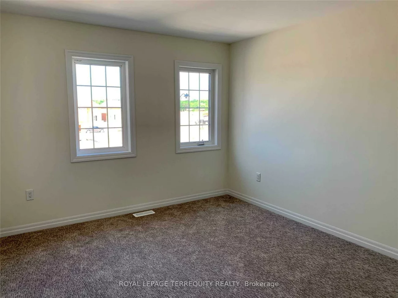 3321, Vernon Powell, 1008 - GO Glenorchy, Oakville