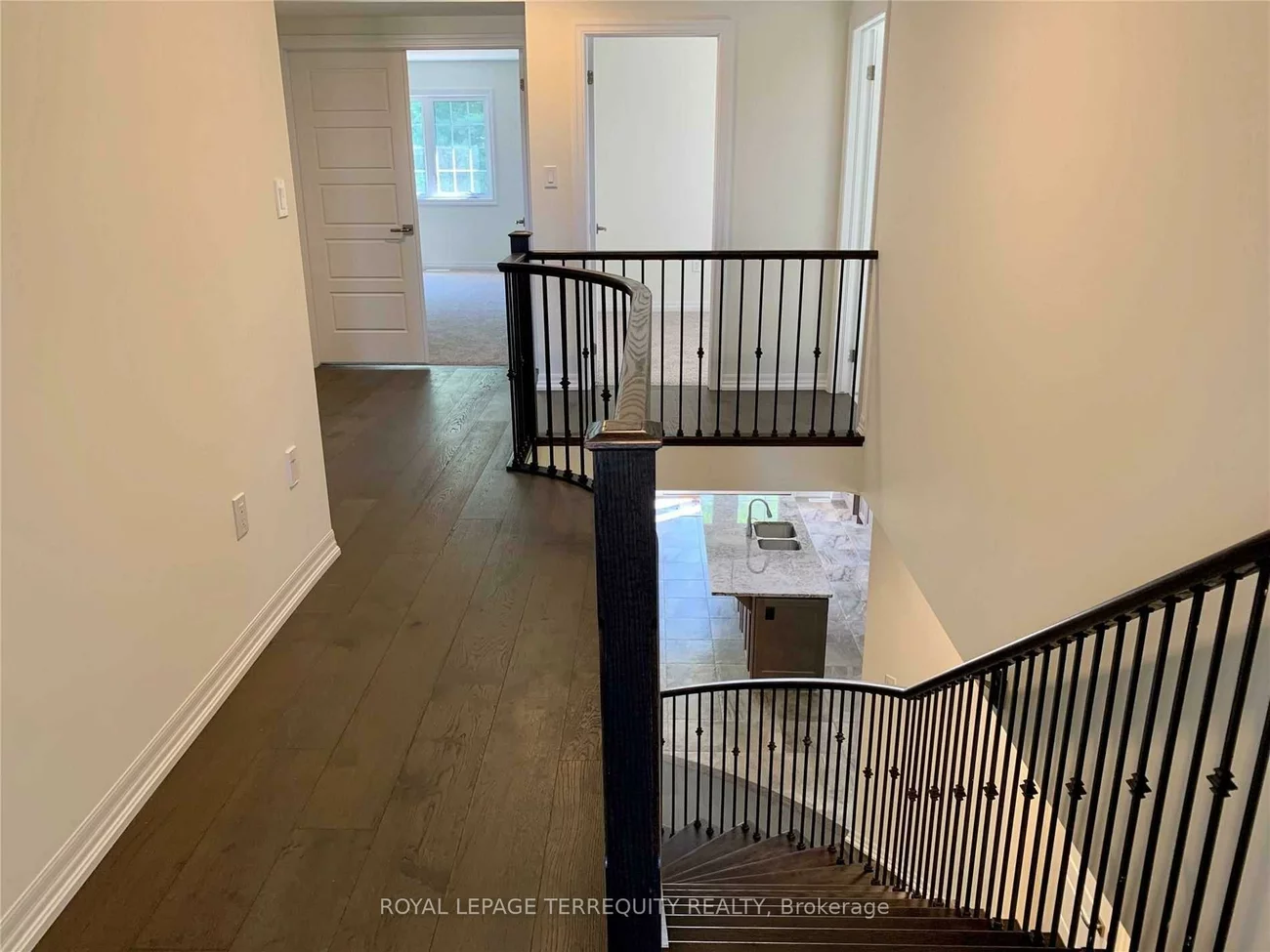 3321, Vernon Powell, 1008 - GO Glenorchy, Oakville