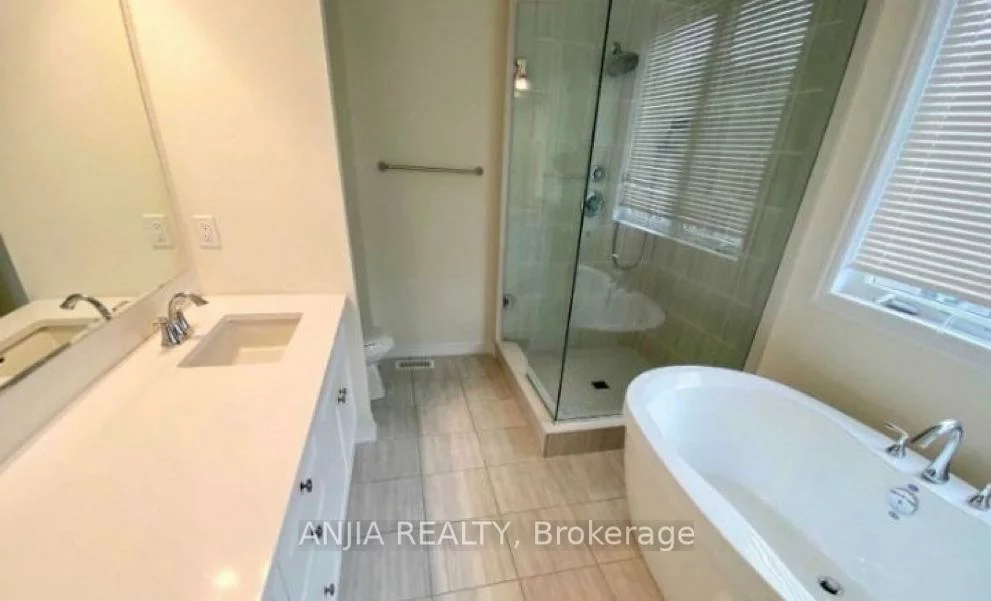 3345, Erasmum, 1008 - GO Glenorchy, Oakville
