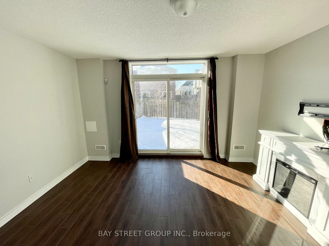 2410, Woodstock, 1019 - WM Westmount, Oakville