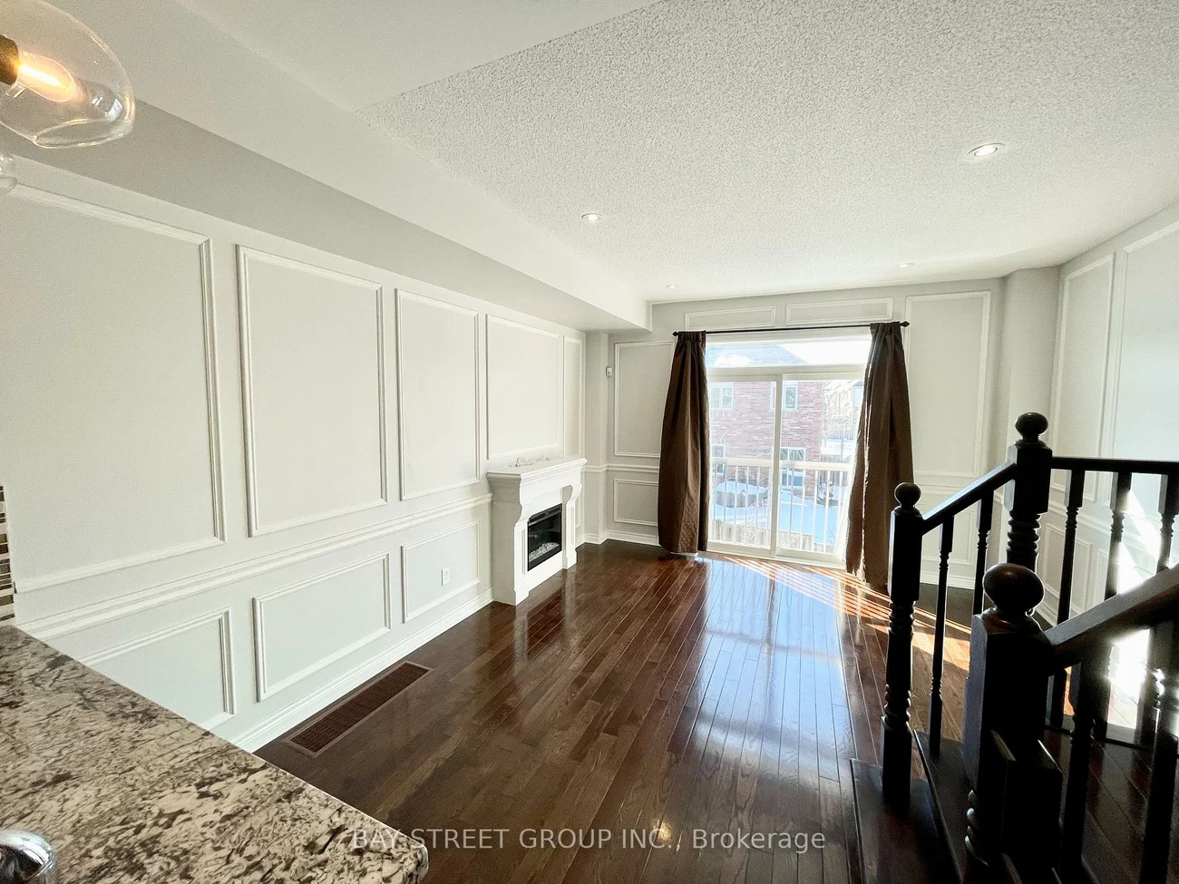 2410, Woodstock, 1019 - WM Westmount, Oakville