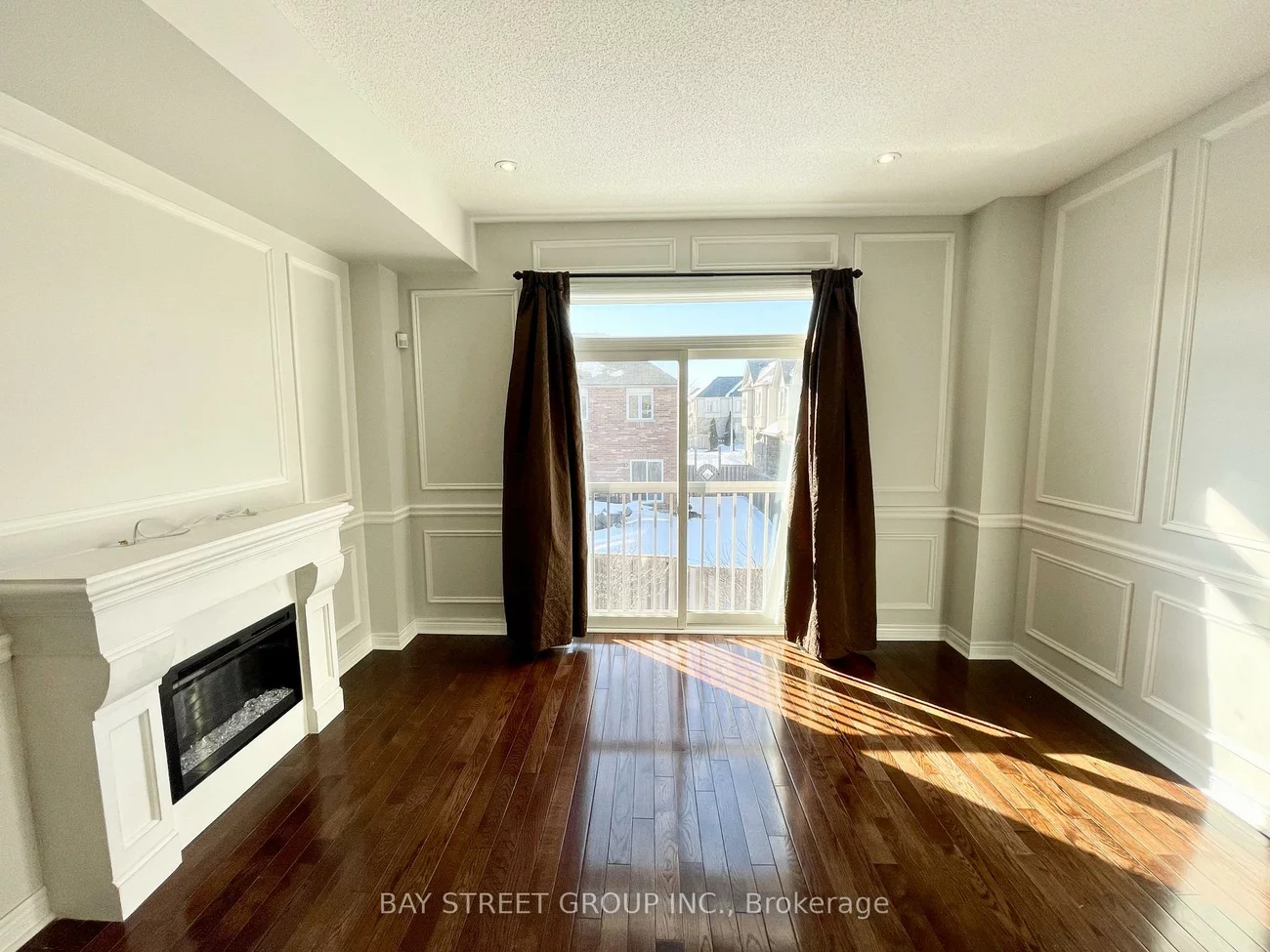 2410, Woodstock, 1019 - WM Westmount, Oakville