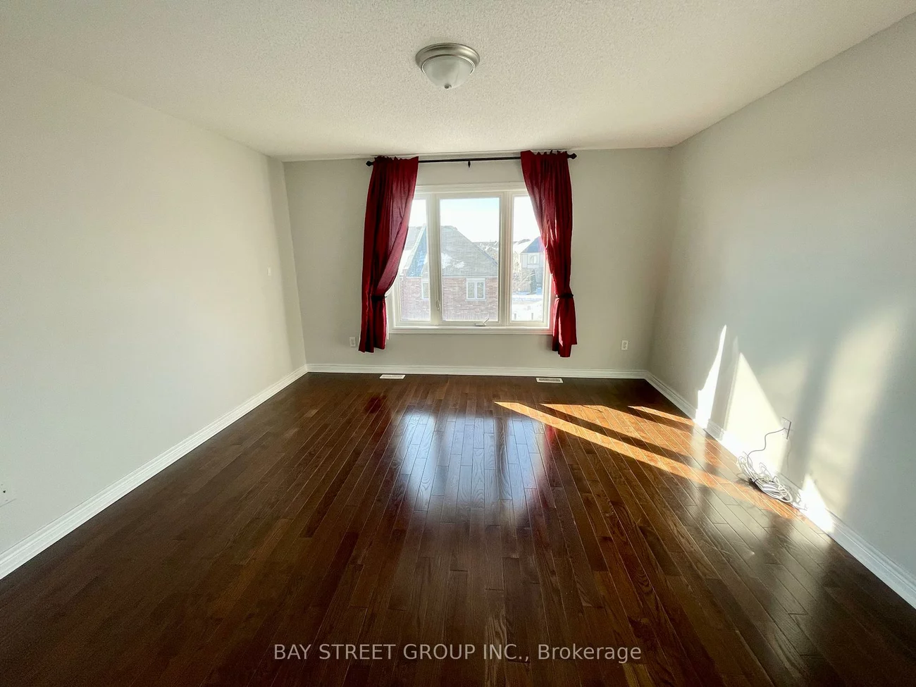 2410, Woodstock, 1019 - WM Westmount, Oakville