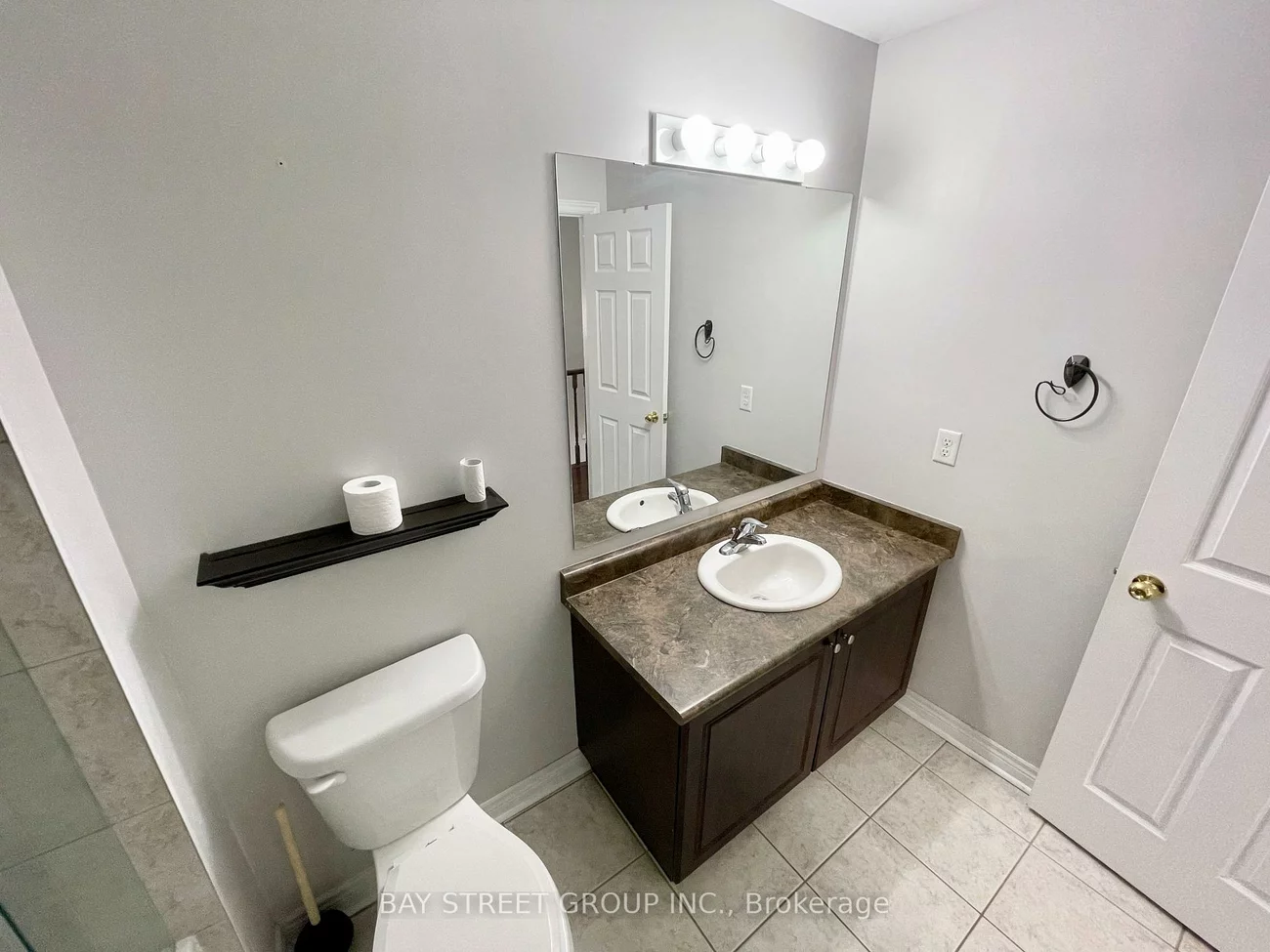 2410, Woodstock, 1019 - WM Westmount, Oakville