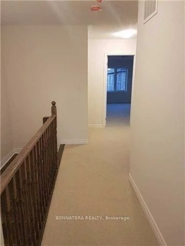 121, Huguenot, 1008 - GO Glenorchy, Oakville