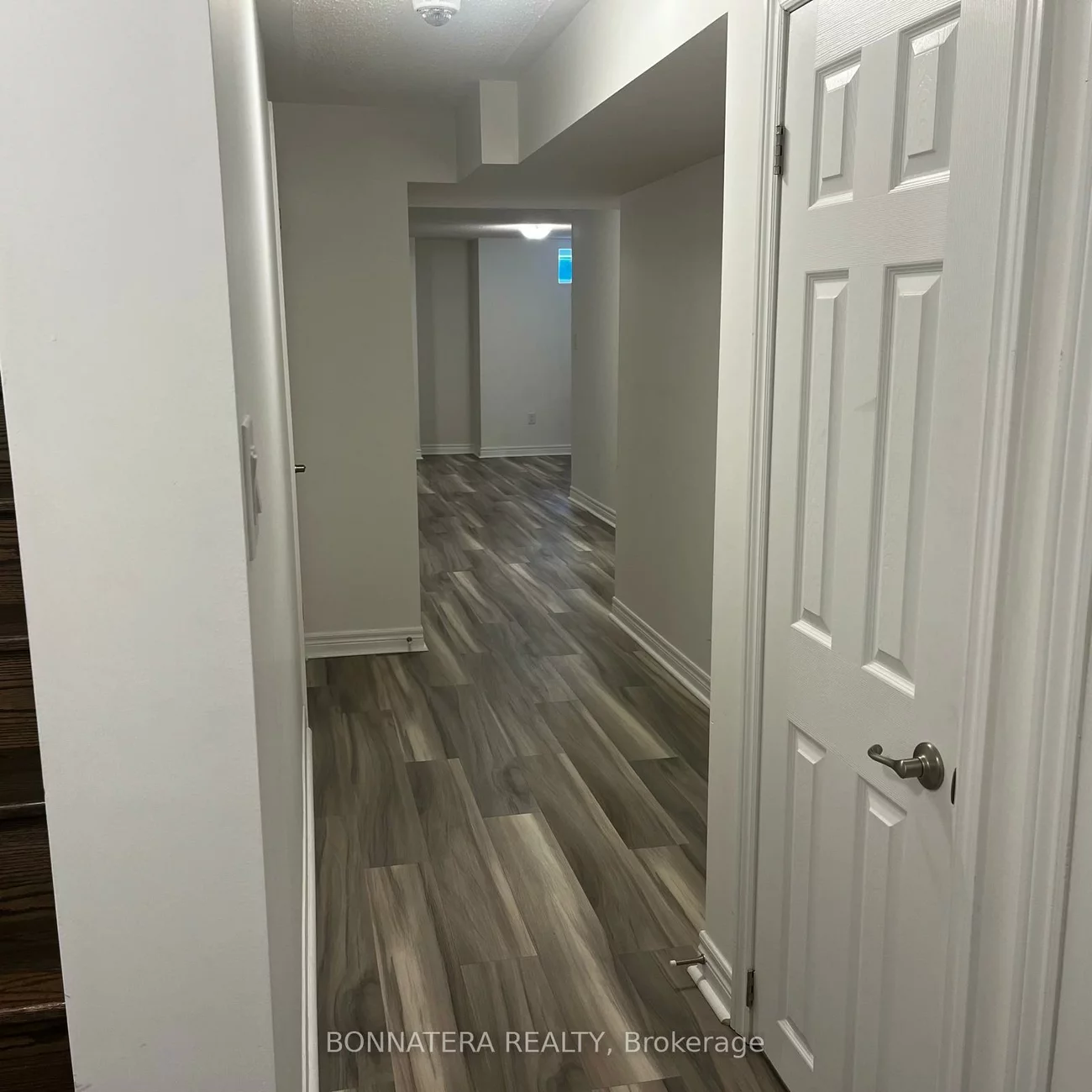 121, Huguenot, 1008 - GO Glenorchy, Oakville