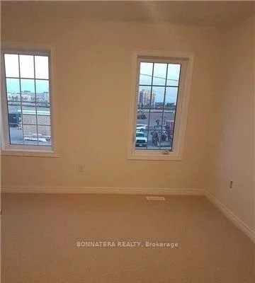 121, Huguenot, 1008 - GO Glenorchy, Oakville