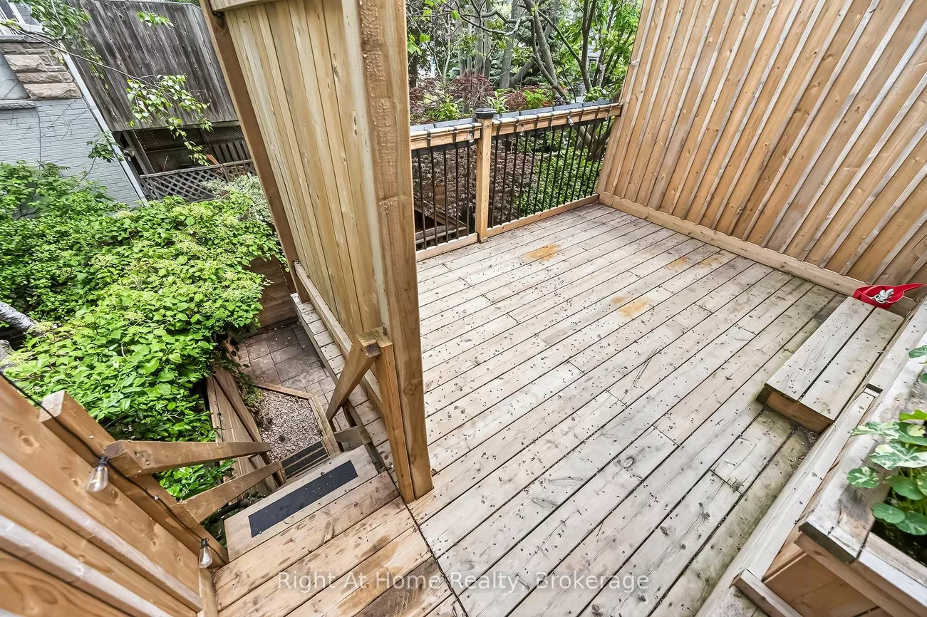 109, Brant, 1002 - CO Central, Oakville