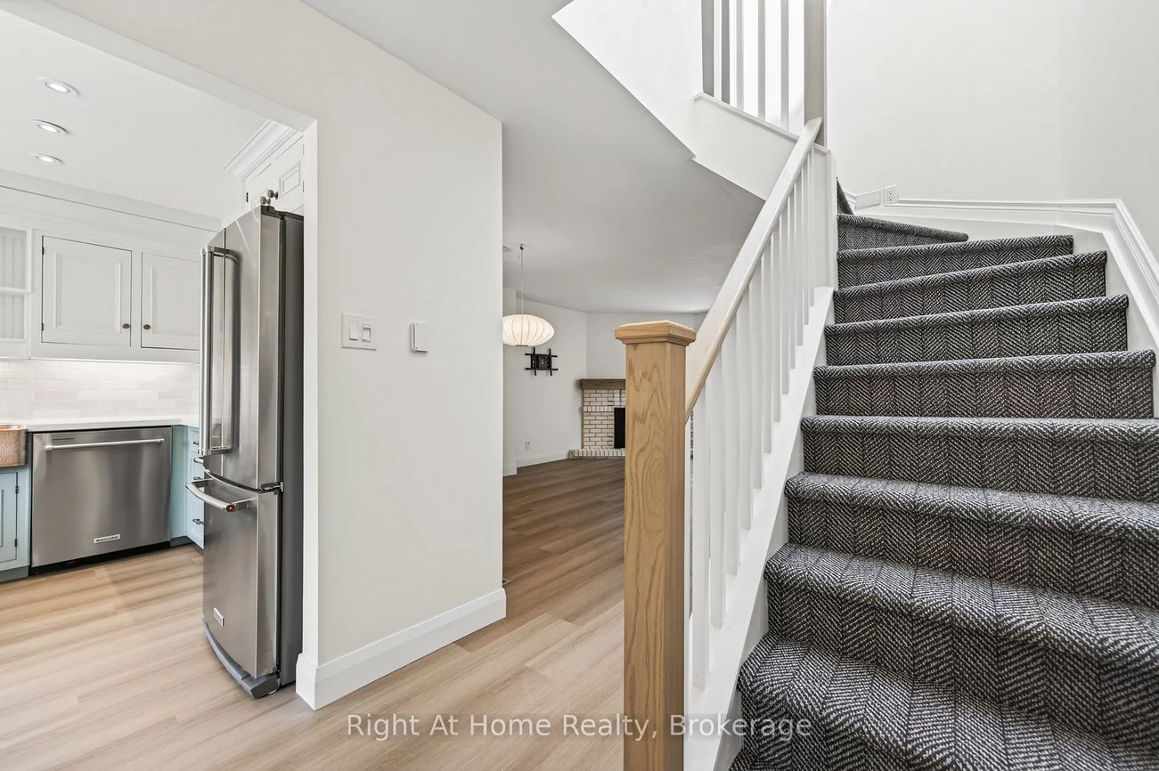 109, Brant, 1002 - CO Central, Oakville