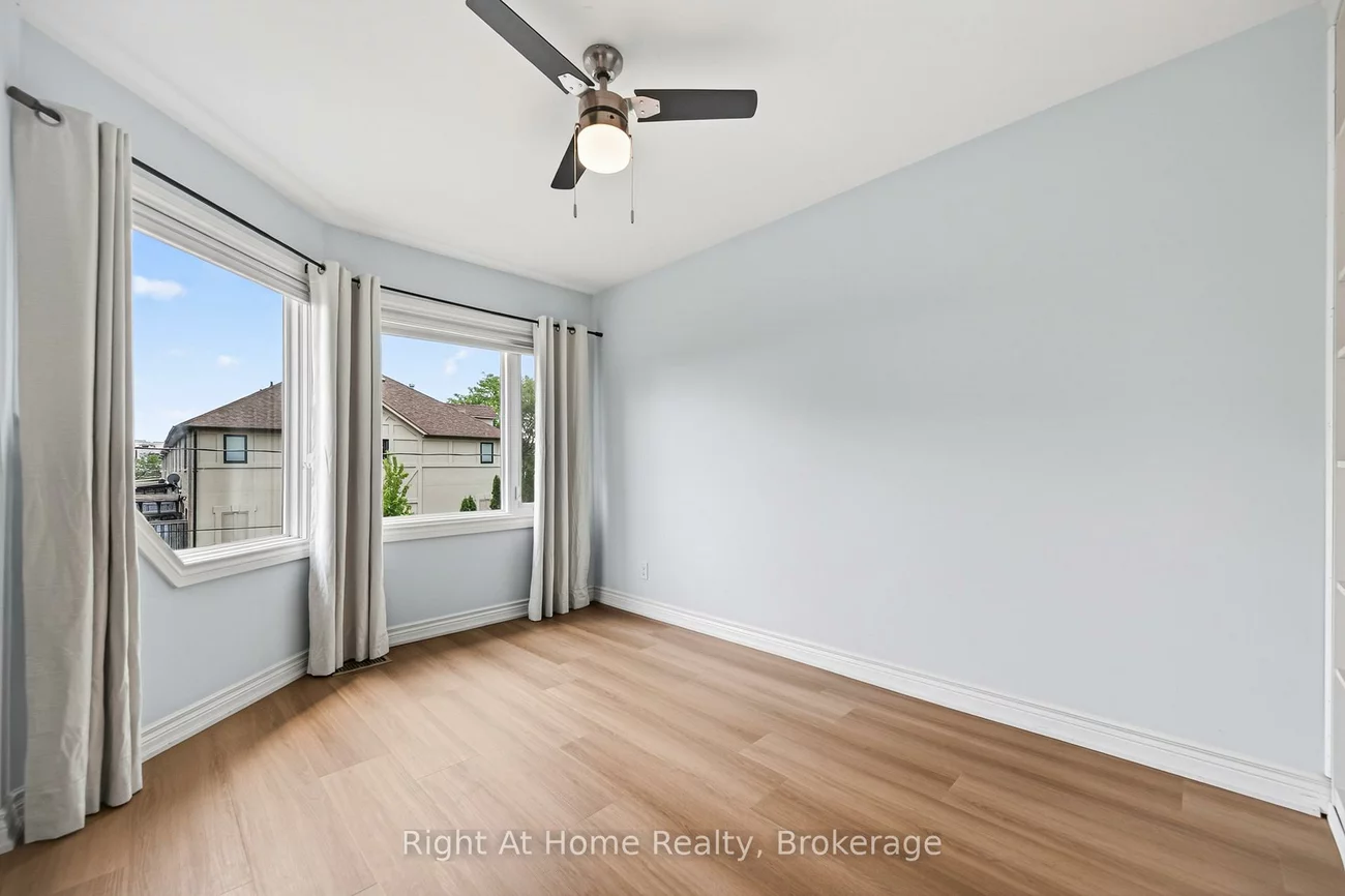 109, Brant, 1002 - CO Central, Oakville
