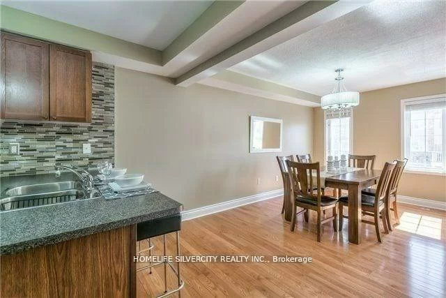 3049, Dewridge, 1000 - BC Bronte Creek, Oakville