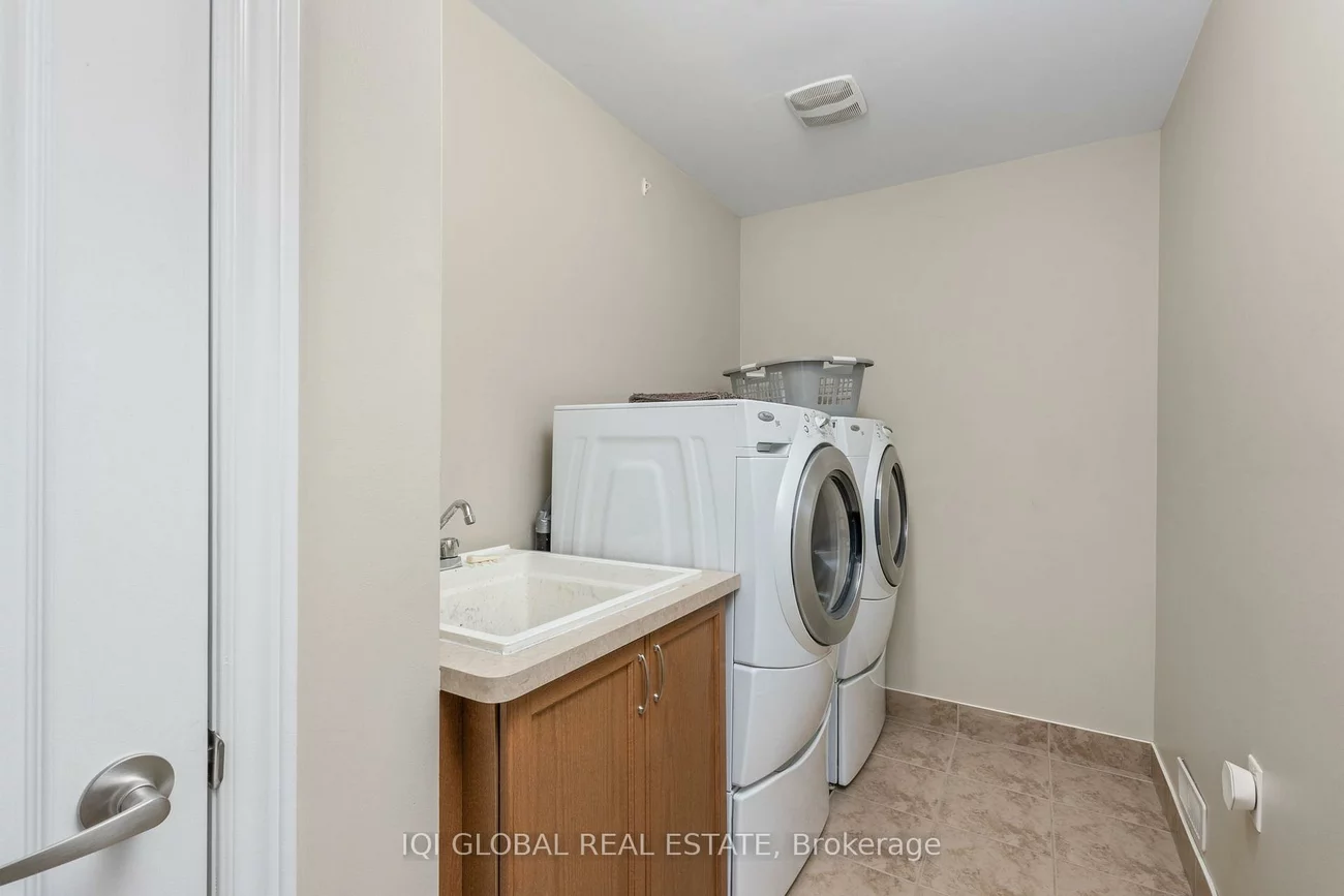 2230, Kwinter, 1019 - WM Westmount, Oakville