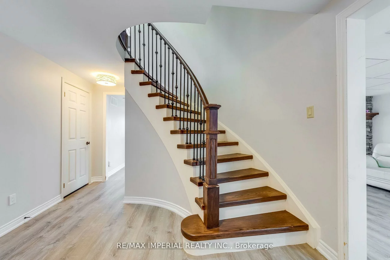2800, Huntingdon, 1004 - CV Clearview, Oakville