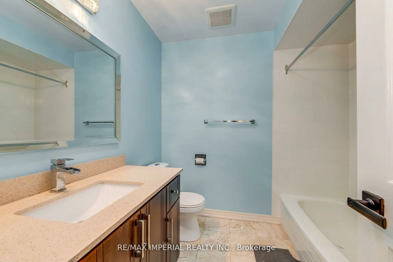 2800, Huntingdon, 1004 - CV Clearview, Oakville