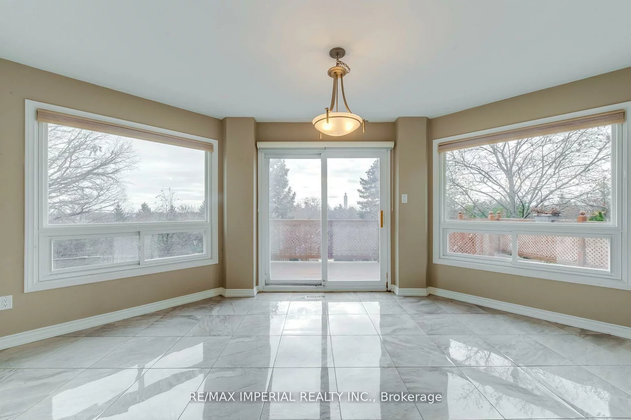 2800, Huntingdon, 1004 - CV Clearview, Oakville
