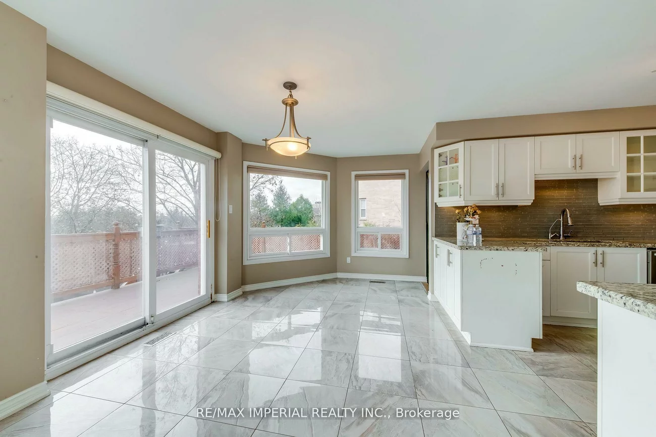 2800, Huntingdon, 1004 - CV Clearview, Oakville