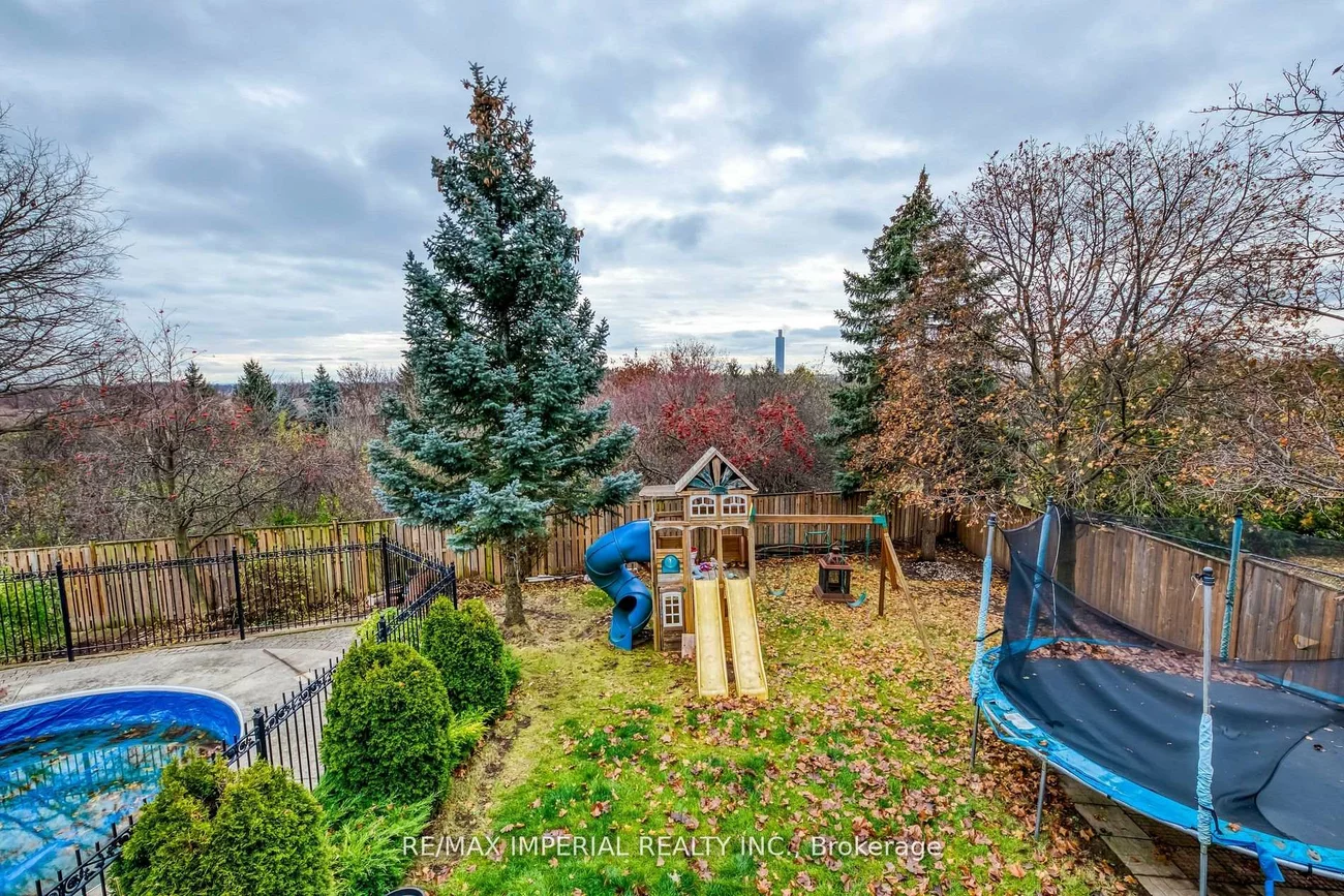 2800, Huntingdon, 1004 - CV Clearview, Oakville