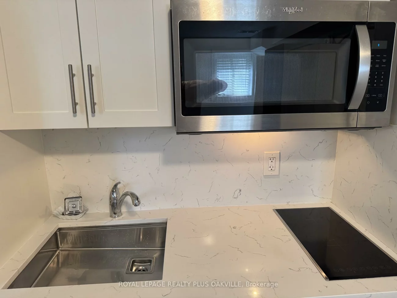 564, Lyons, 1014 - QE Queen Elizabeth, Oakville