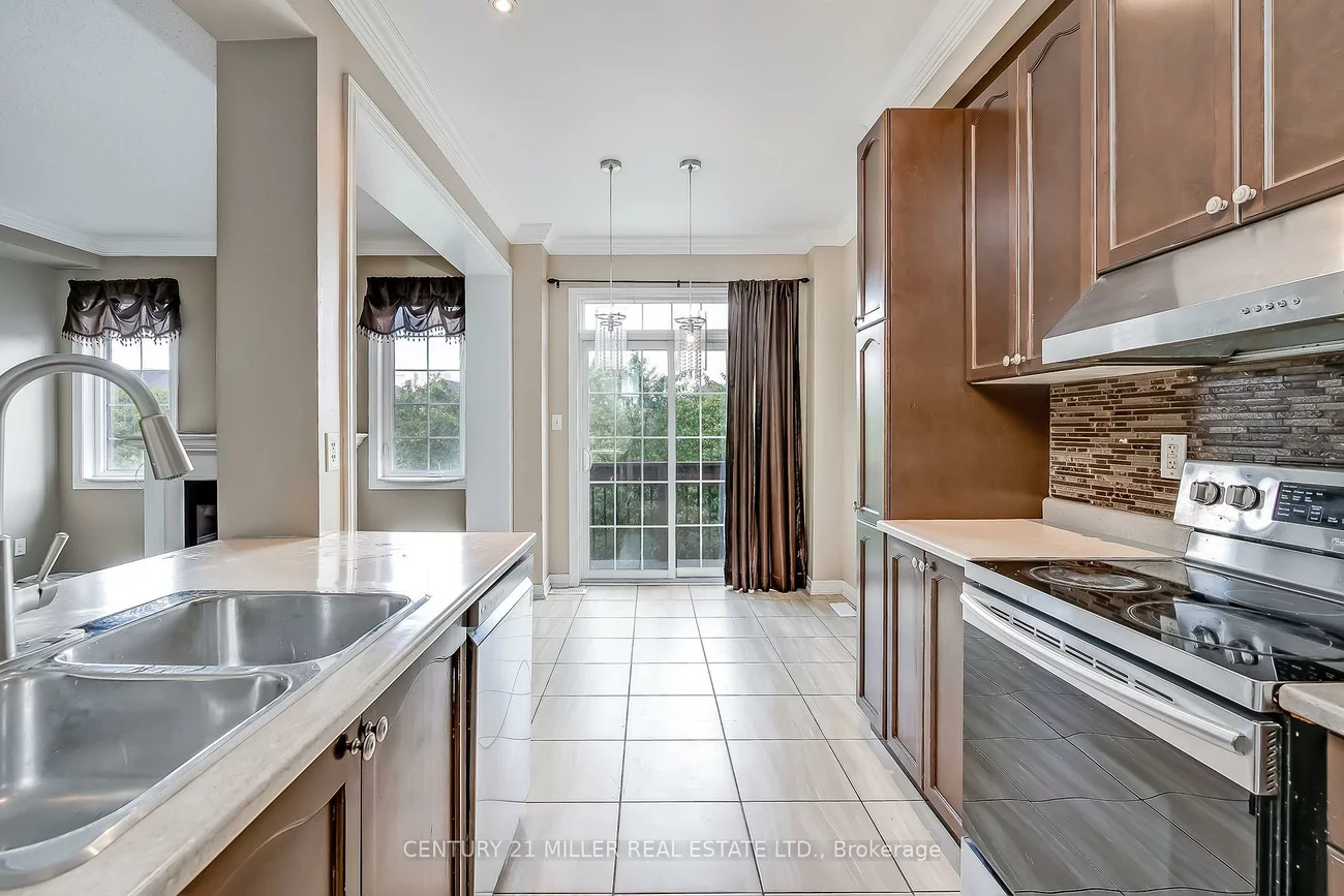 2131, Fiddlers, 1019 - WM Westmount, Oakville