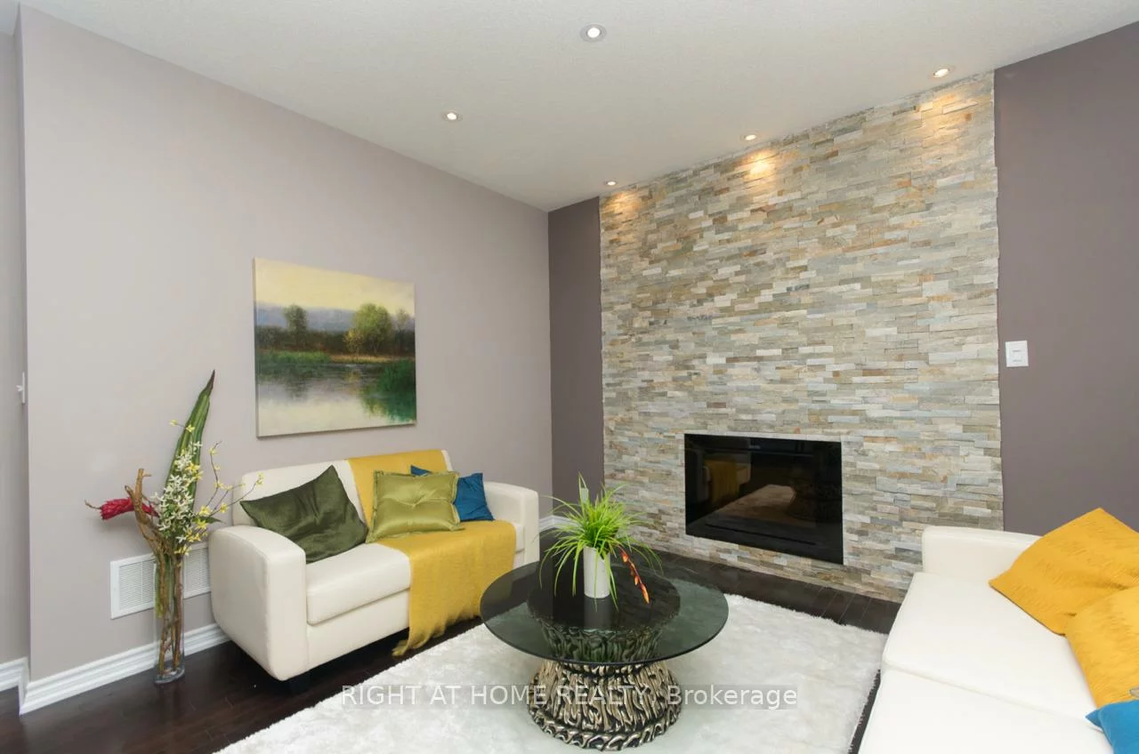 3053, Janice, 1008 - GO Glenorchy, Oakville