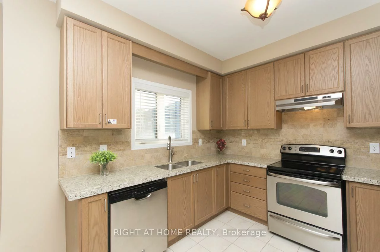 3053, Janice, 1008 - GO Glenorchy, Oakville