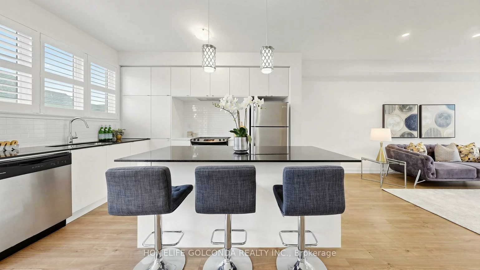 3062, Ernest Appelbe, 1008 - GO Glenorchy, Oakville