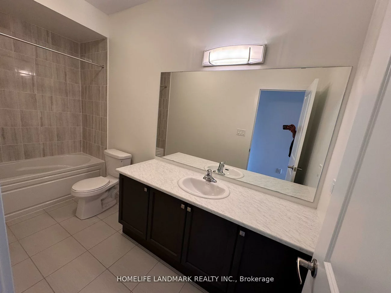 1172, Tanbark, 1010 - JM Joshua Meadows, Oakville