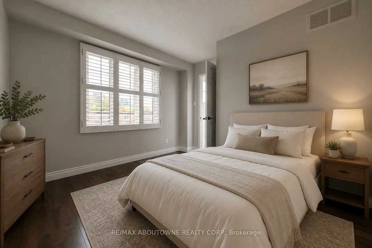 2353, Marine, 1001 - BR Bronte, Oakville