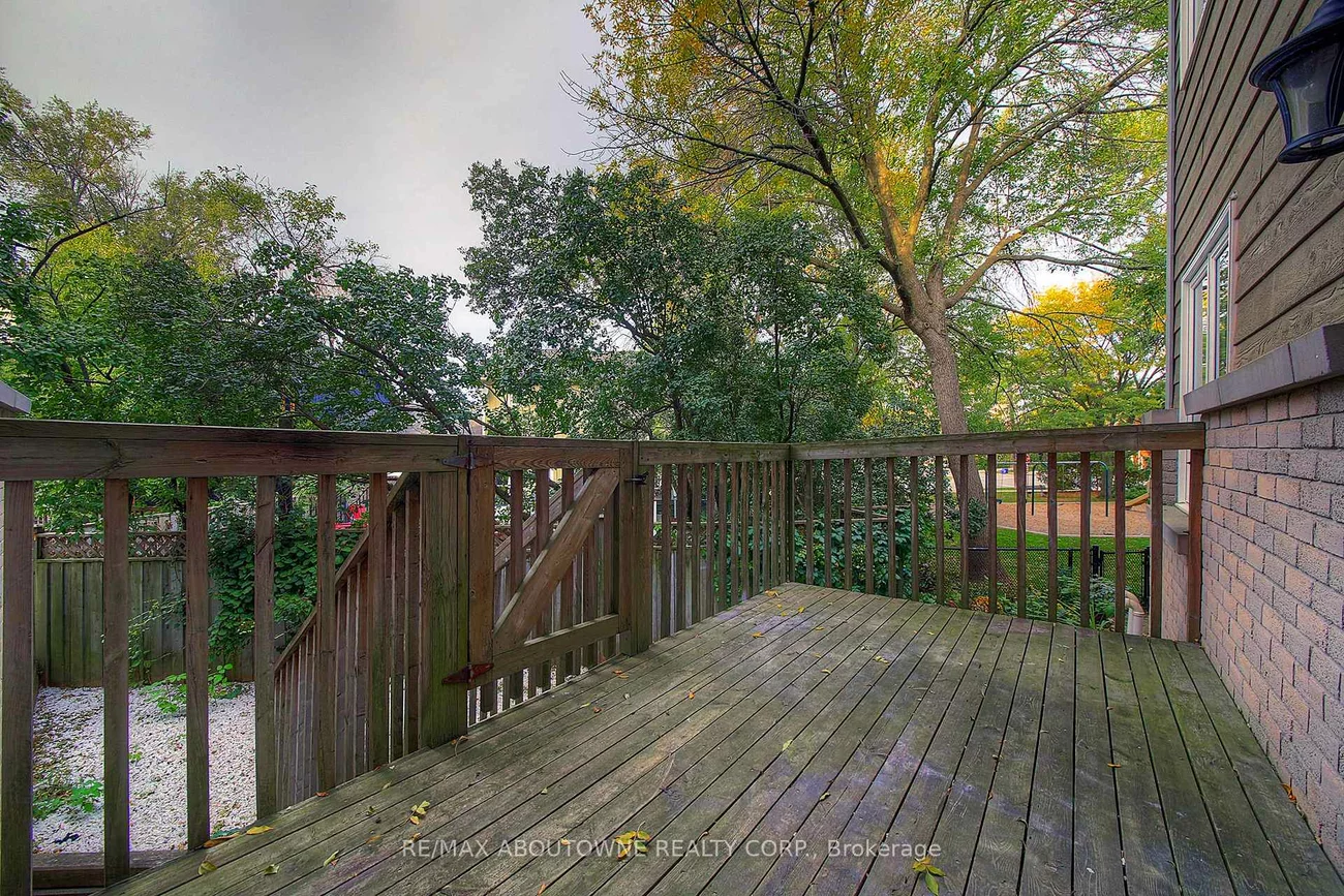 2353, Marine, 1001 - BR Bronte, Oakville