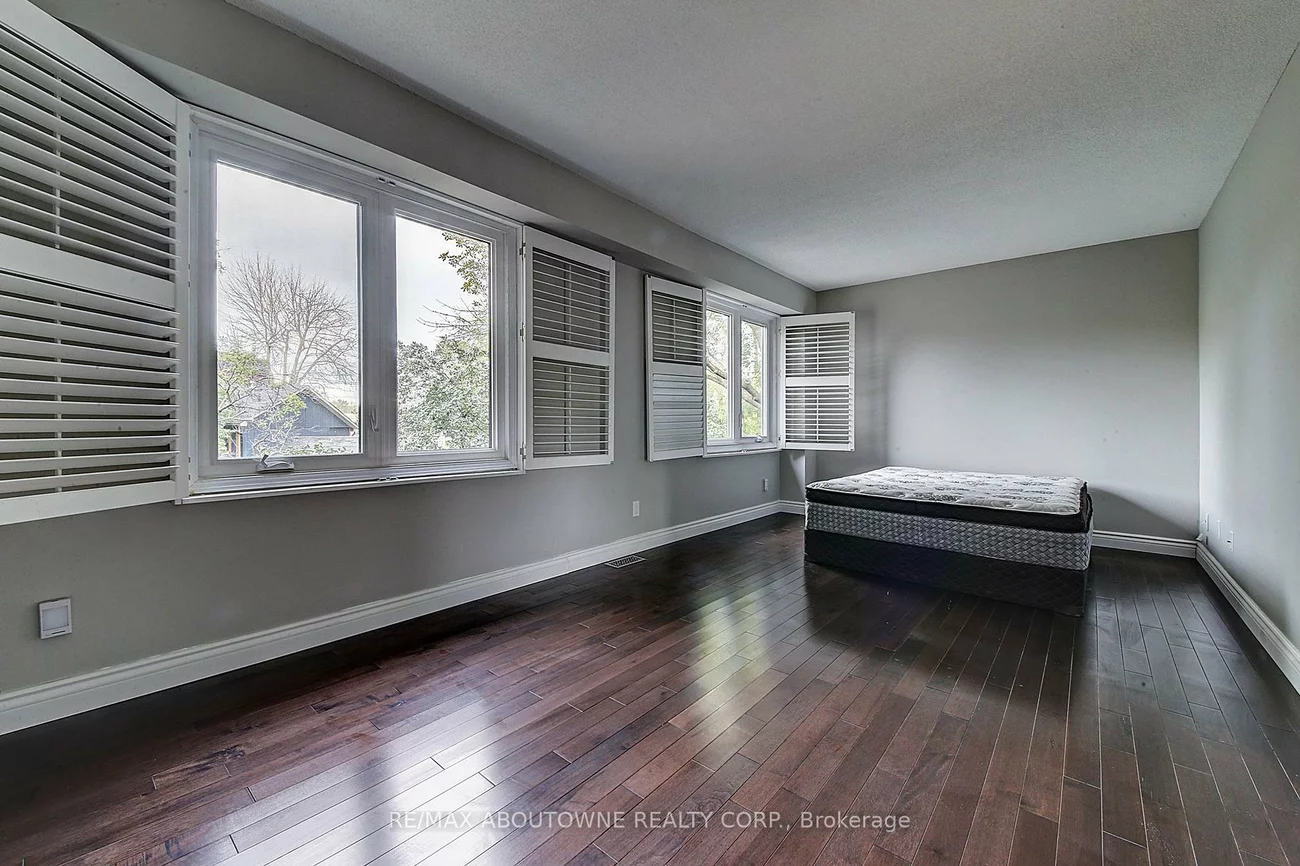 2353, Marine, 1001 - BR Bronte, Oakville
