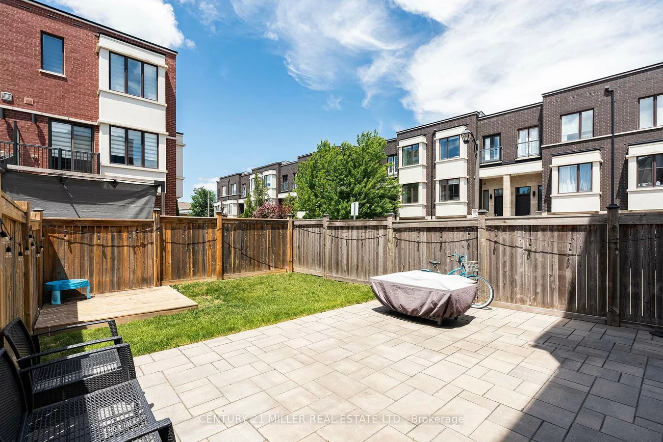 459, Nautical, 1001 - BR Bronte, Oakville