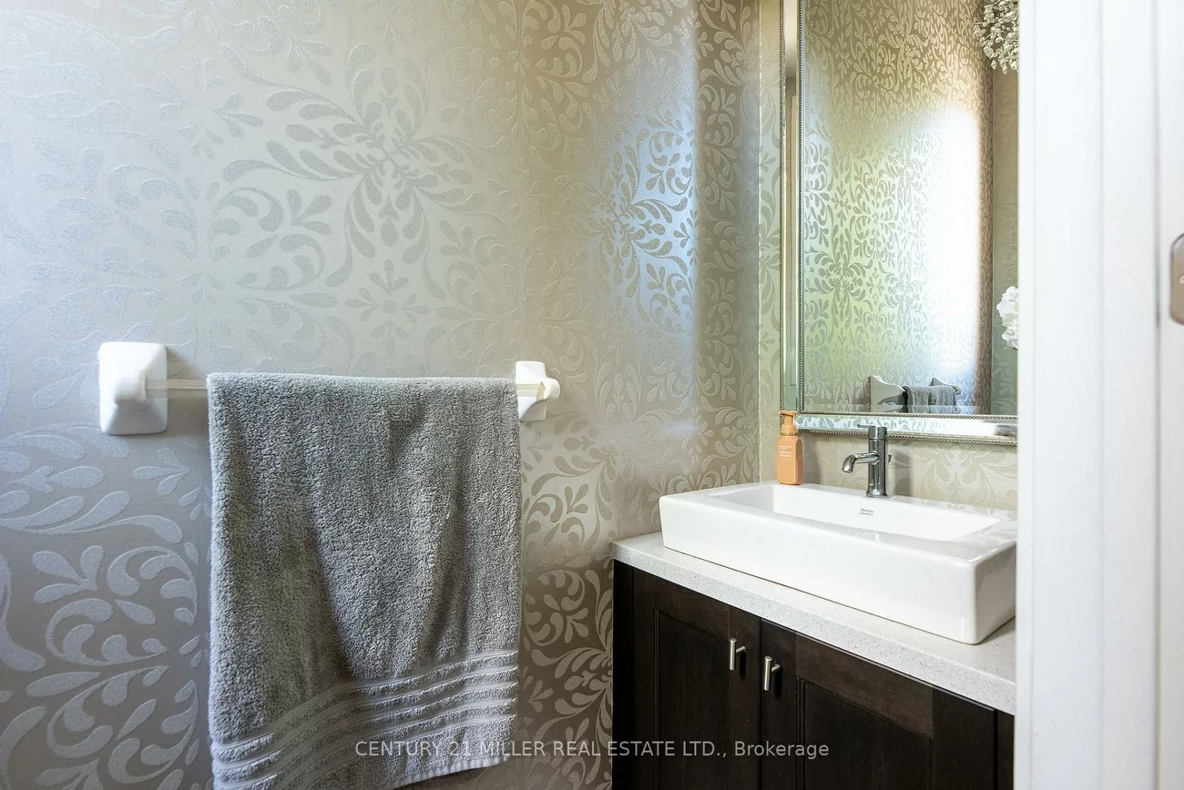 459, Nautical, 1001 - BR Bronte, Oakville