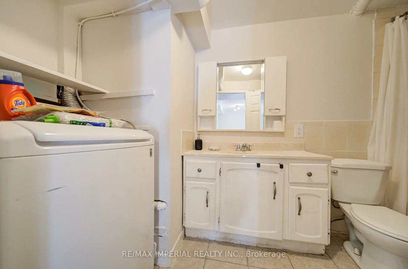 22, Miller, 1003 - CP College Park, Oakville