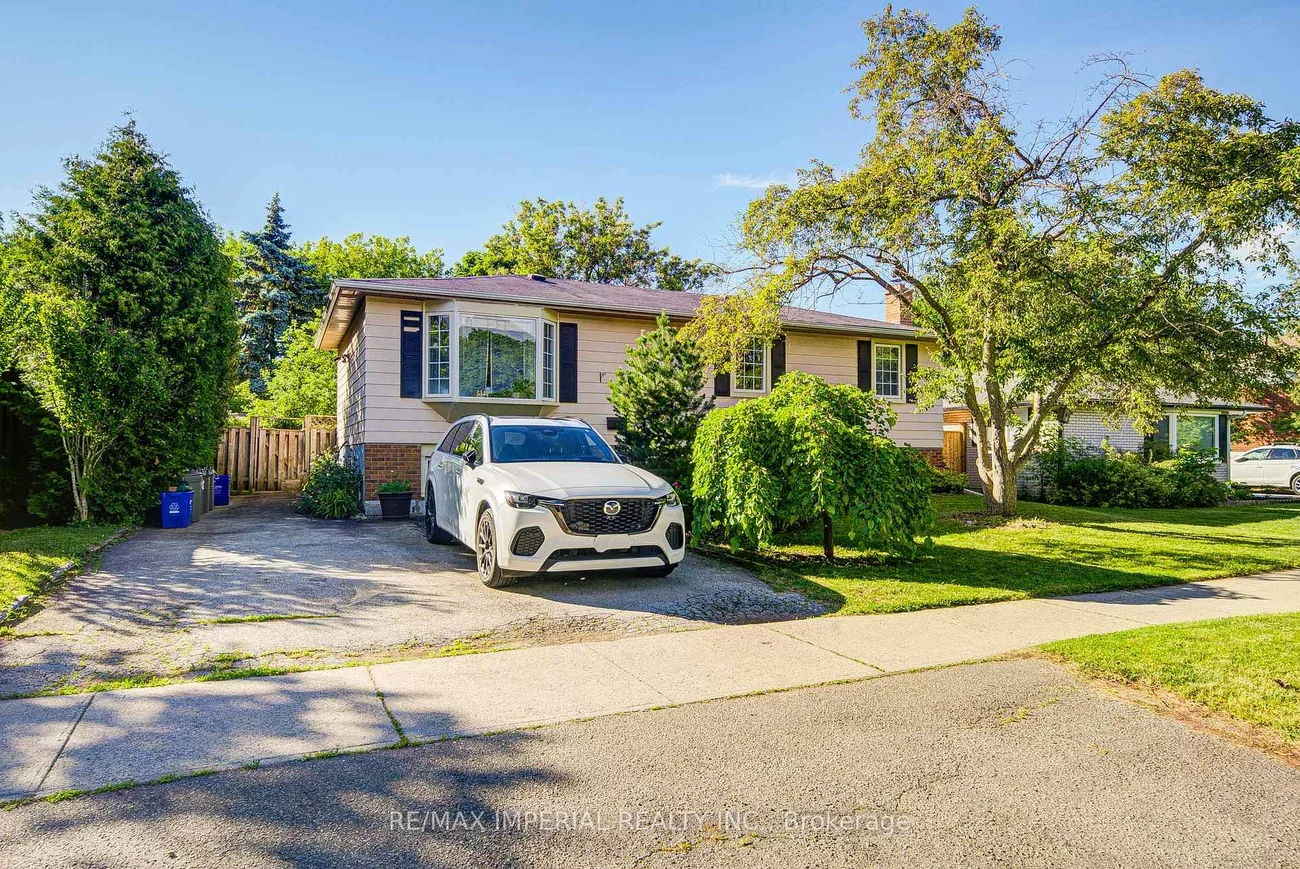 22, Miller, 1003 - CP College Park, Oakville