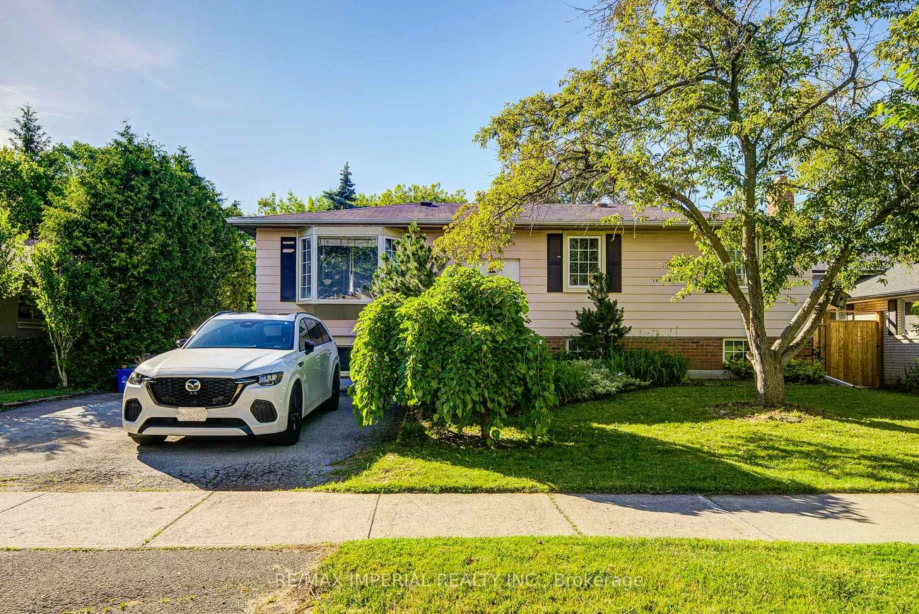 22, Miller, 1003 - CP College Park, Oakville
