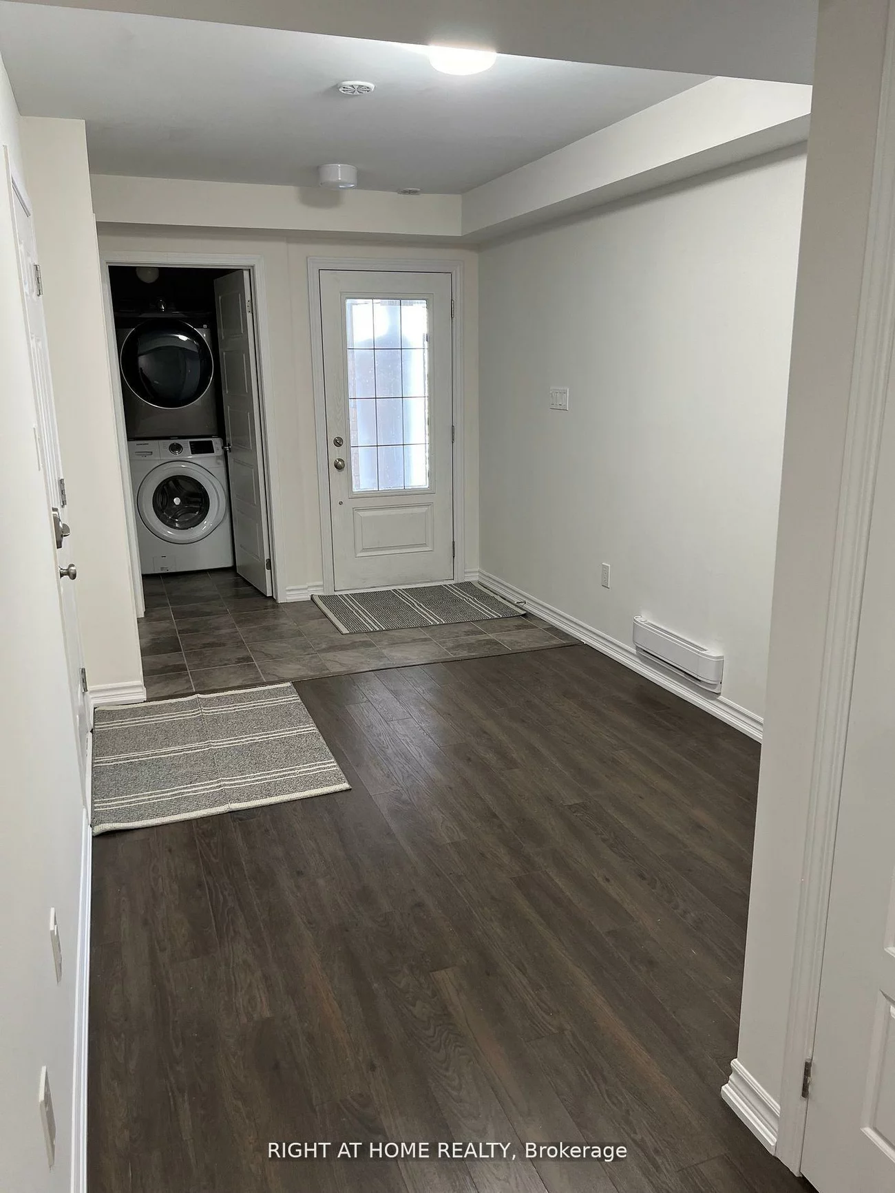 3060, Mistletoe, 1008 - GO Glenorchy, Oakville