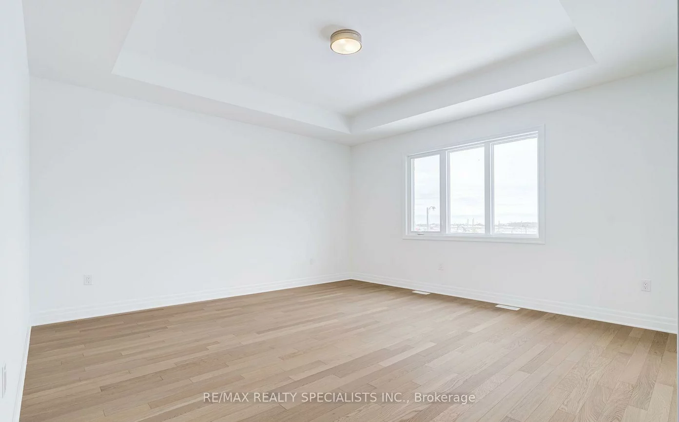 1235, BLACK BEAR, 1010 - JM Joshua Meadows, Oakville