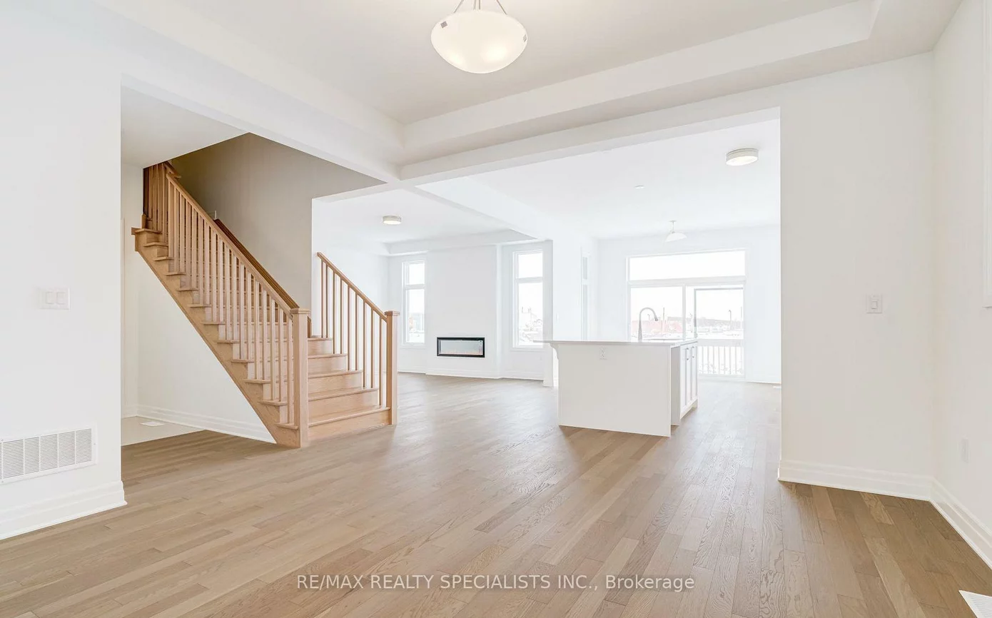1235, BLACK BEAR, 1010 - JM Joshua Meadows, Oakville
