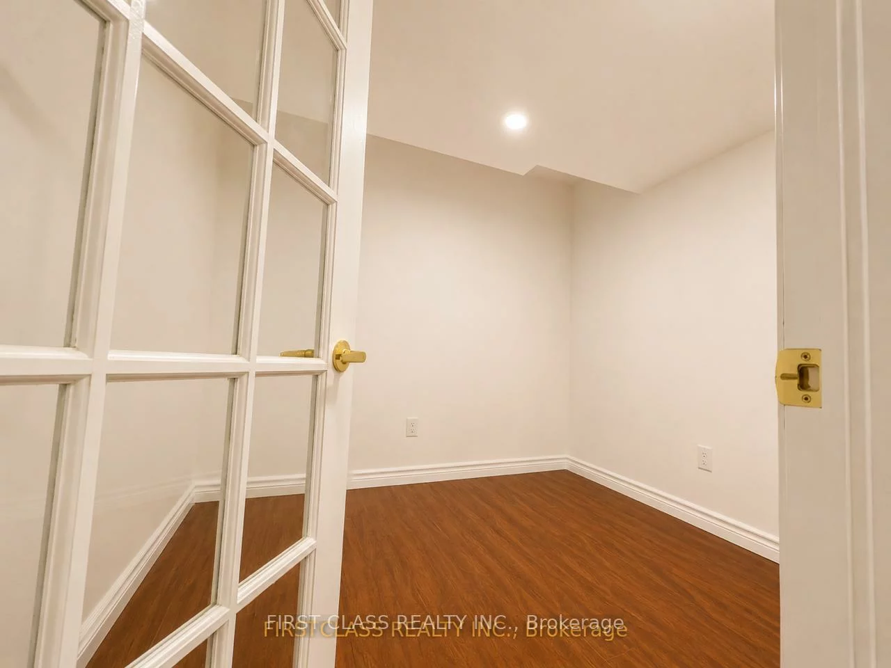 2201, Stratus, 1019 - WM Westmount, Oakville