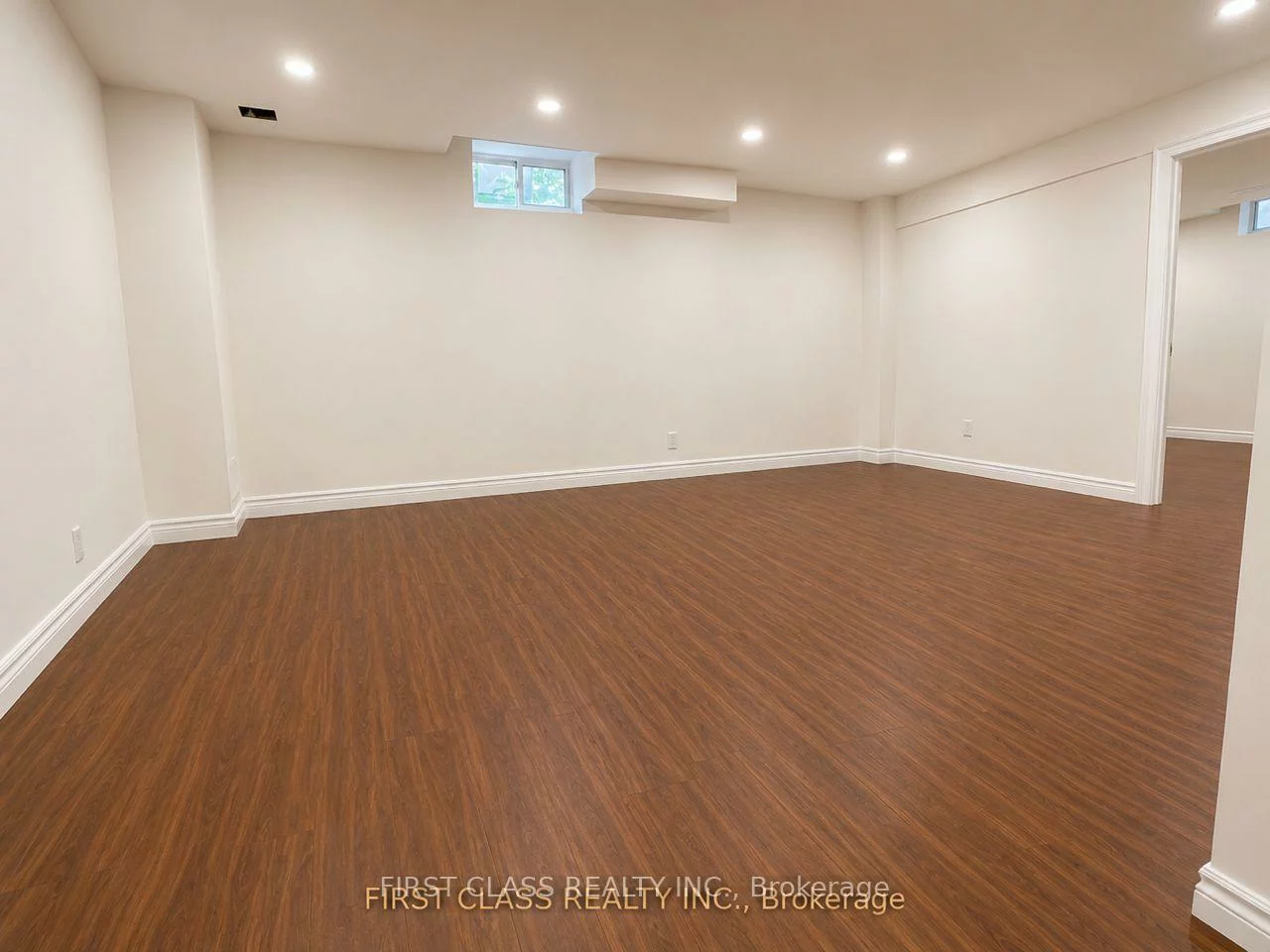 2201, Stratus, 1019 - WM Westmount, Oakville