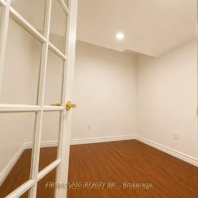 2201, Stratus, 1019 - WM Westmount, Oakville