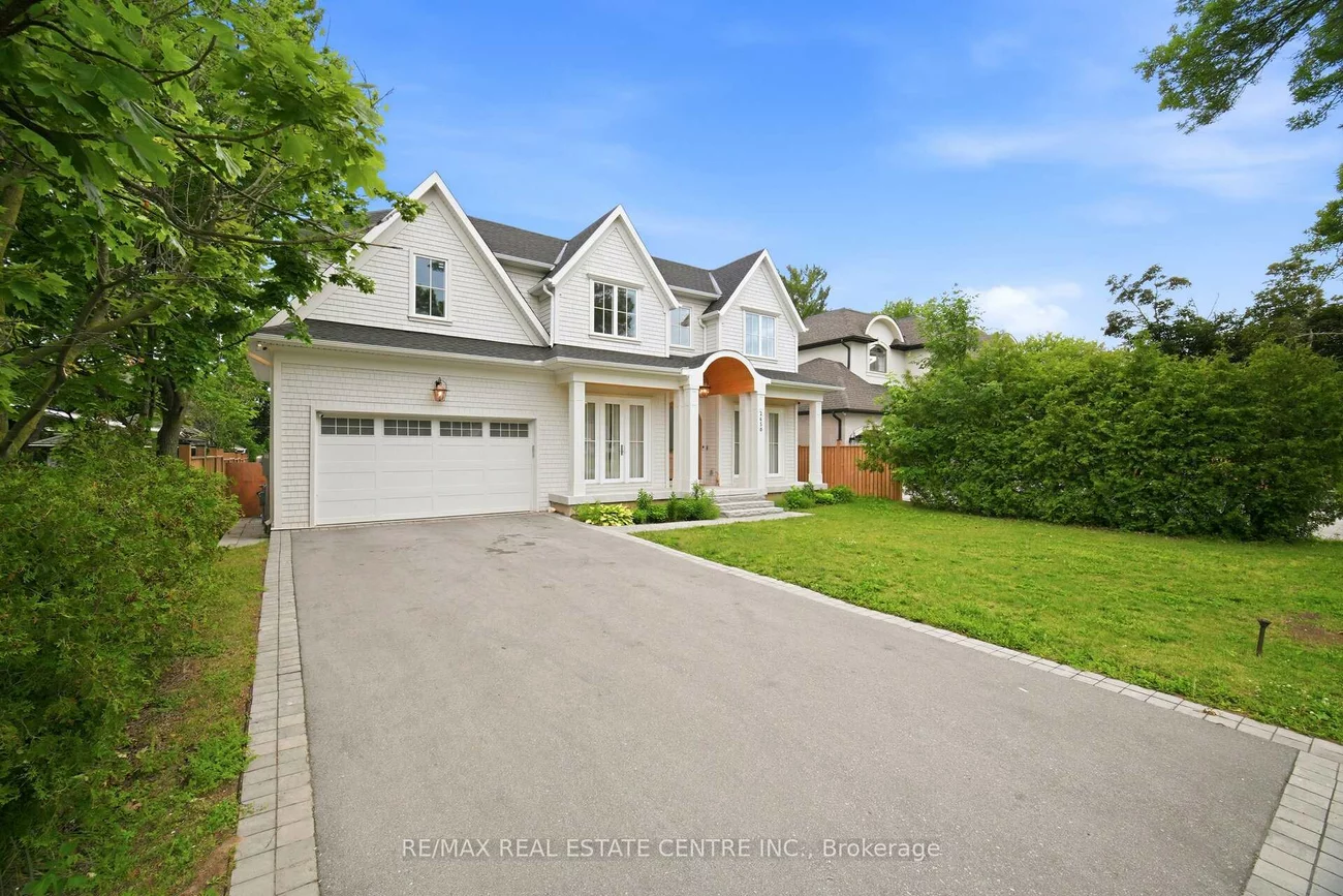2450, Rebecca, 1001 - BR Bronte, Oakville