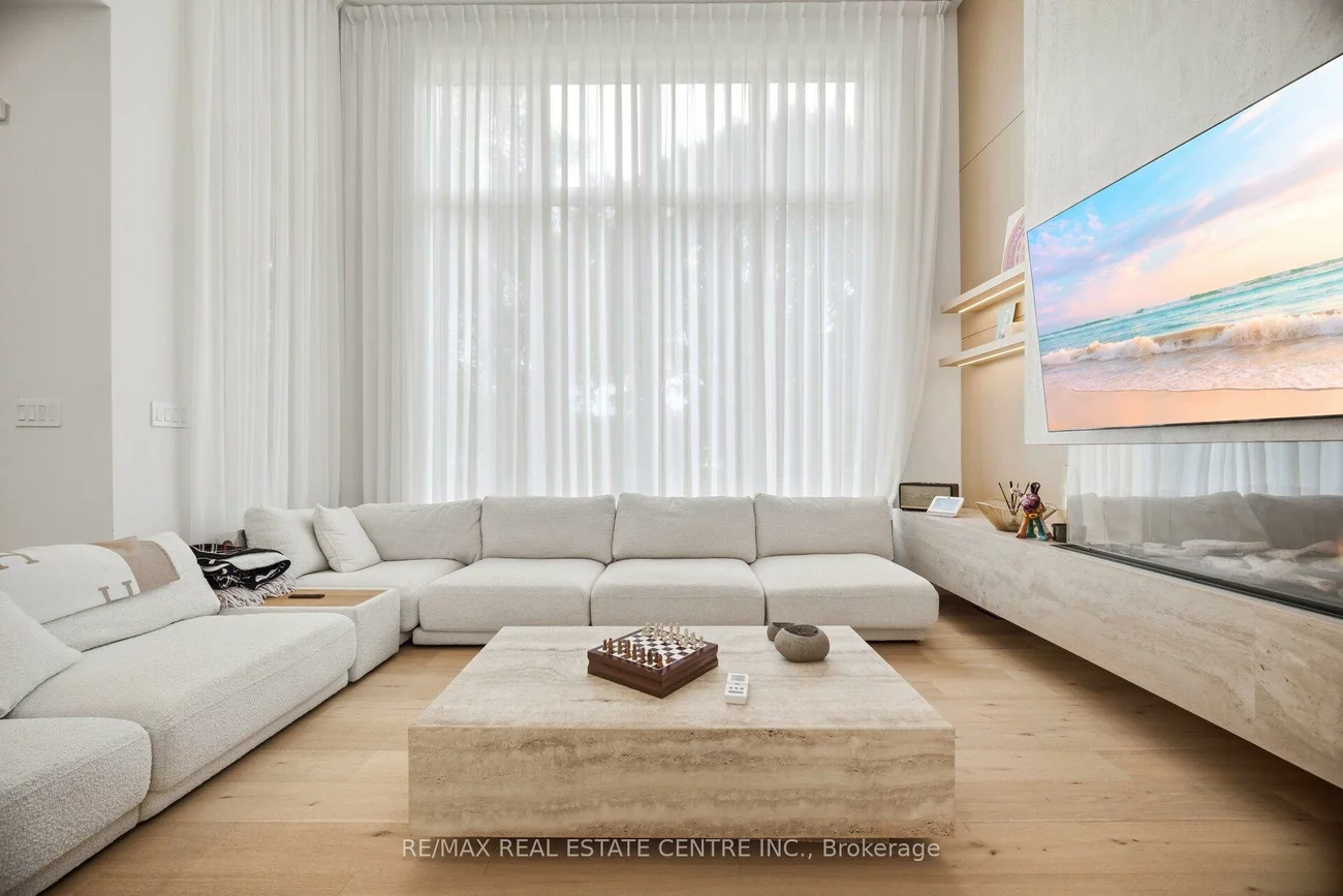 2450, Rebecca, 1001 - BR Bronte, Oakville