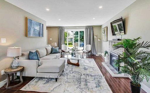 237, Weighton (Upper), 1020 - WO West, Oakville